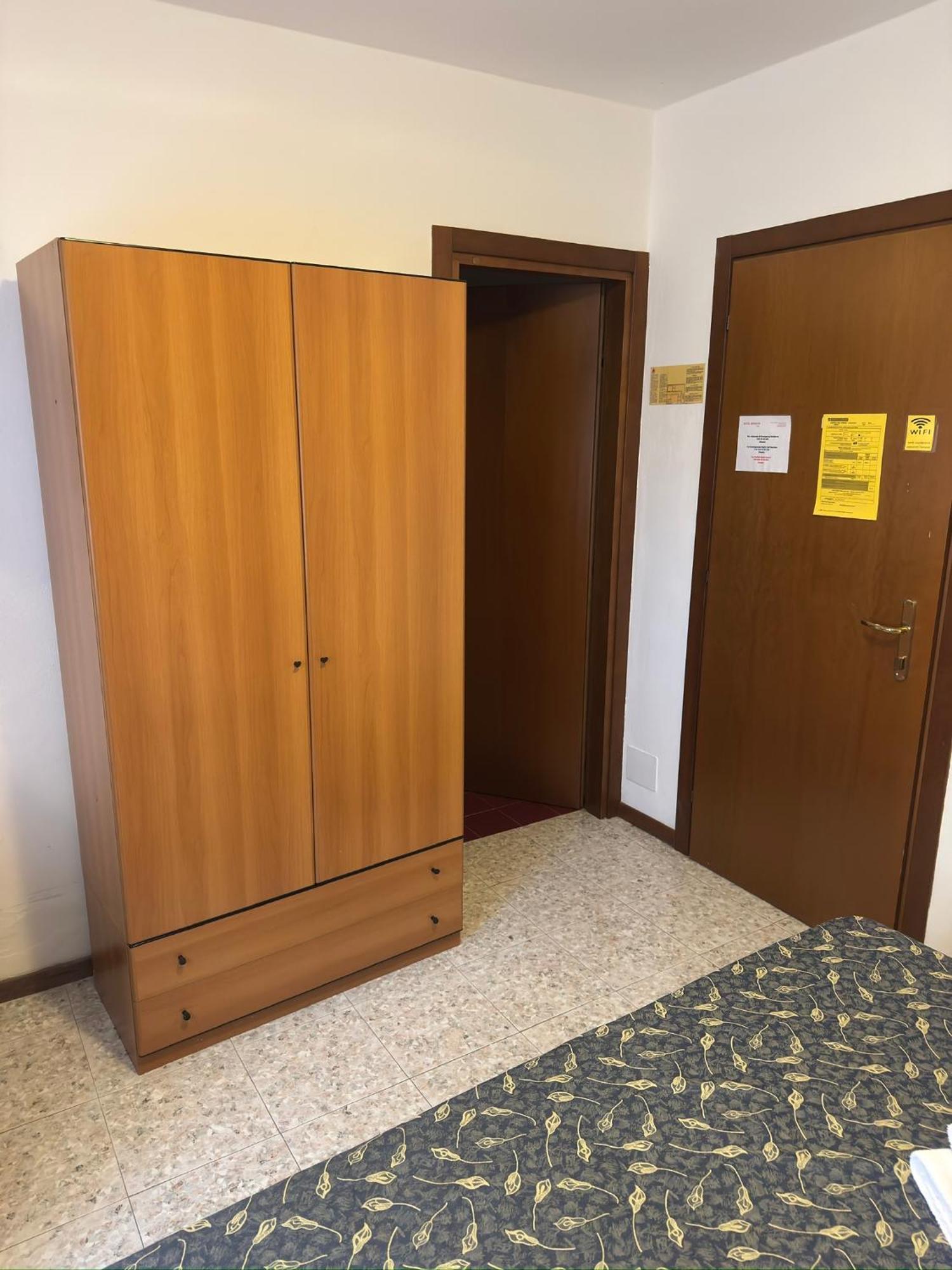 Hotel Benacus Бардолино Экстерьер фото