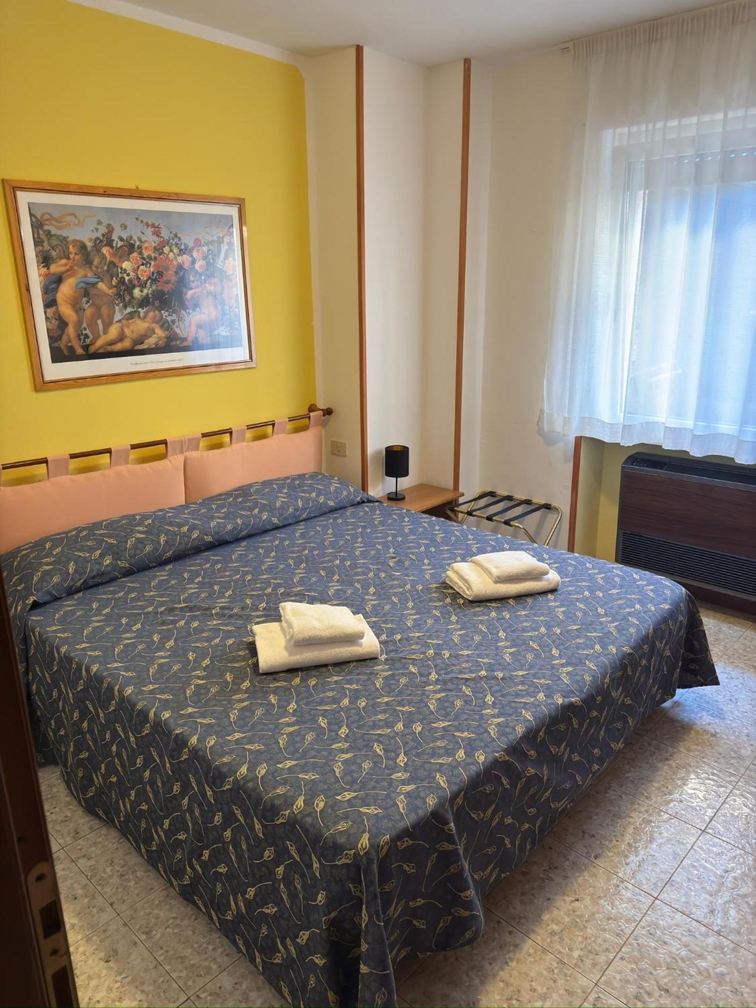Hotel Benacus Бардолино Экстерьер фото