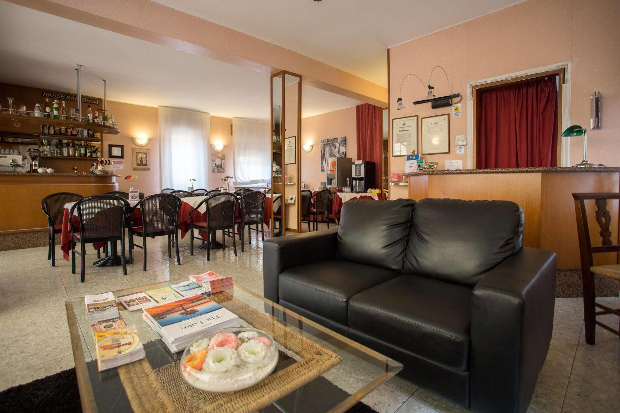 Hotel Benacus Бардолино Экстерьер фото